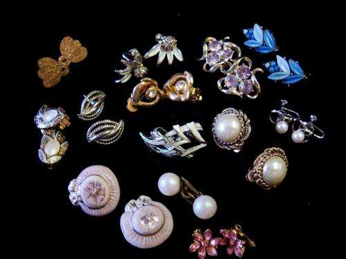 ASSORTED CLIP/SCREW ON EARINGS